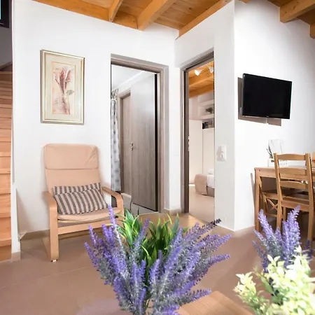 Apartamento Houmeli Maisonettes &