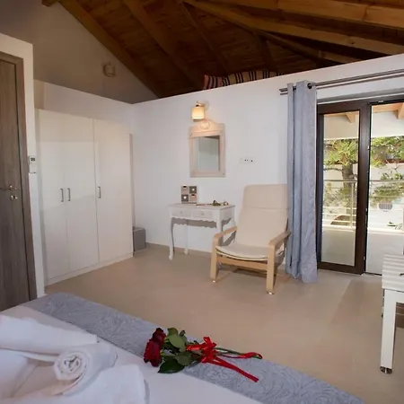 Apartamento Houmeli Maisonettes & *